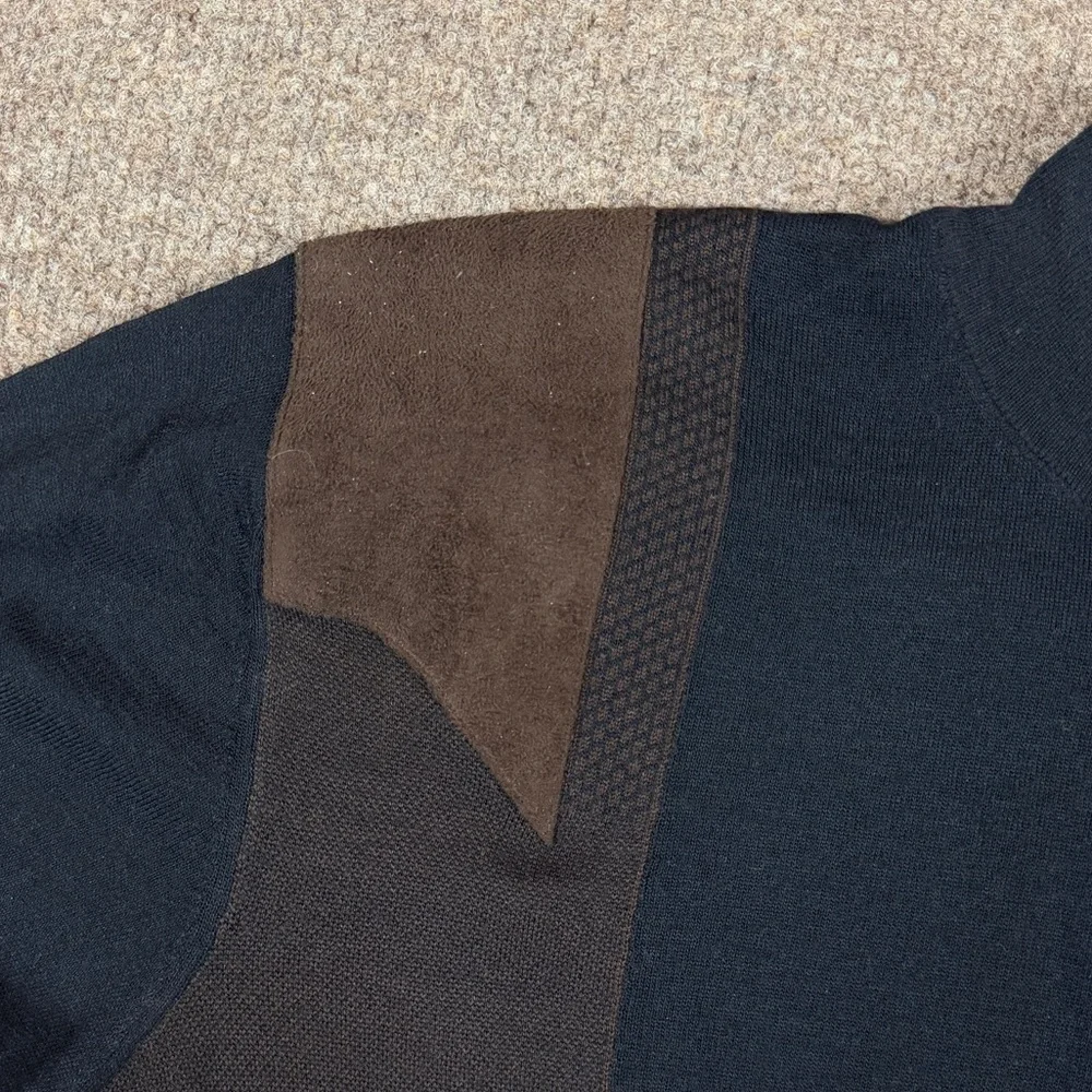Navy Mock Neck Merino Wool Lightweight Sweater Men’s Large Suede Shoulder Patch